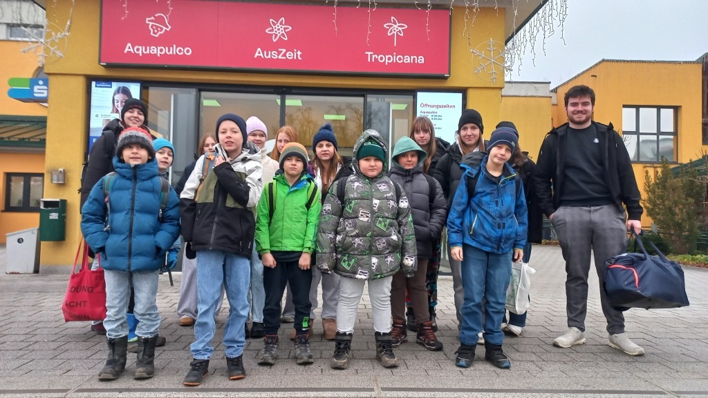 Jugendgruppe im Aquapulco